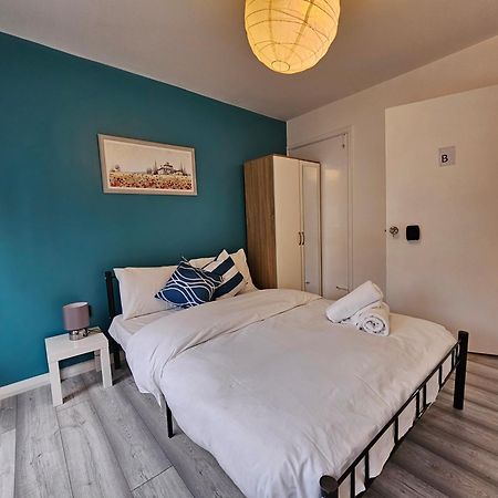 London Mile End Rooms Bagian luar foto