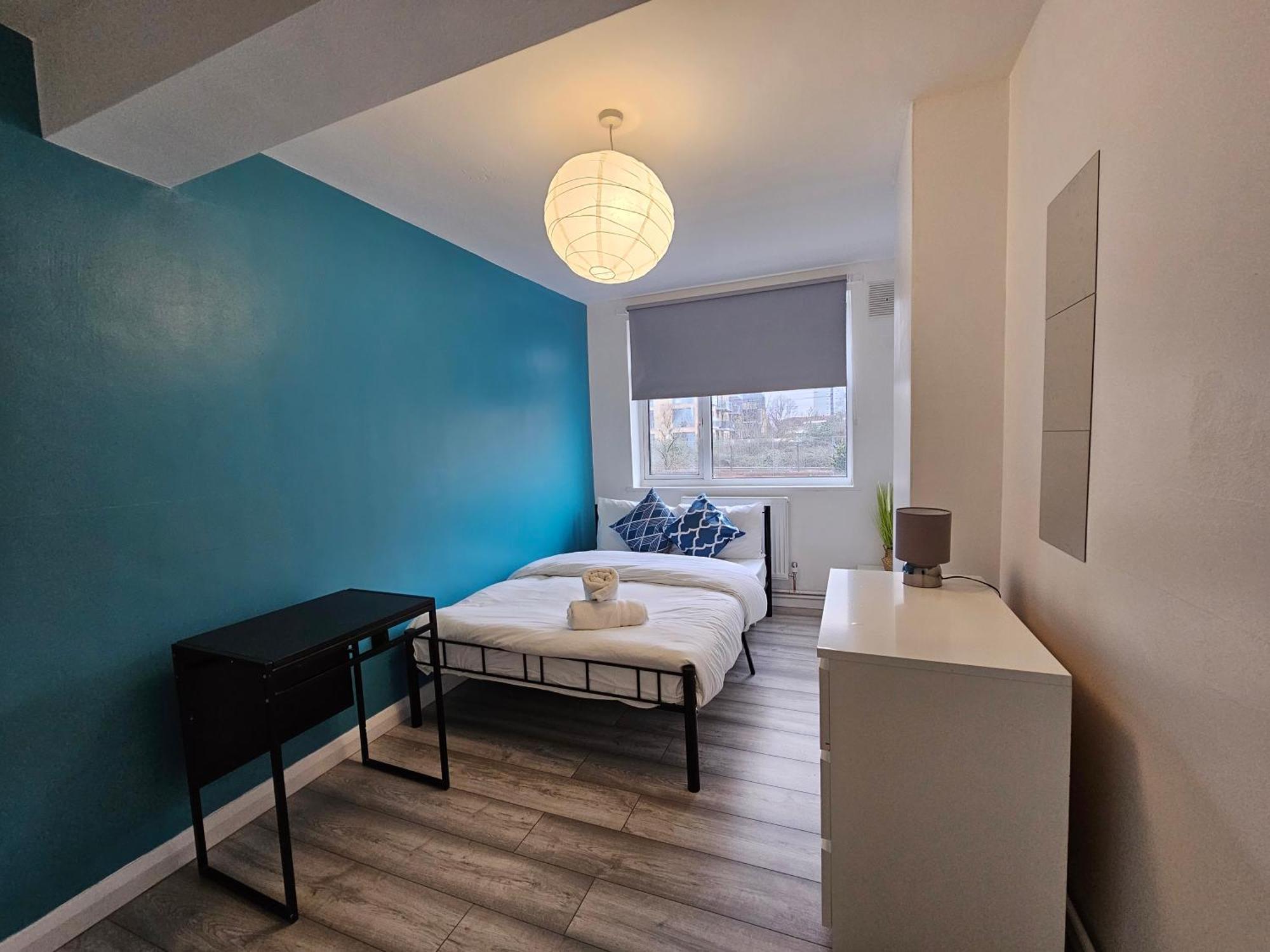 London Mile End Rooms Bagian luar foto